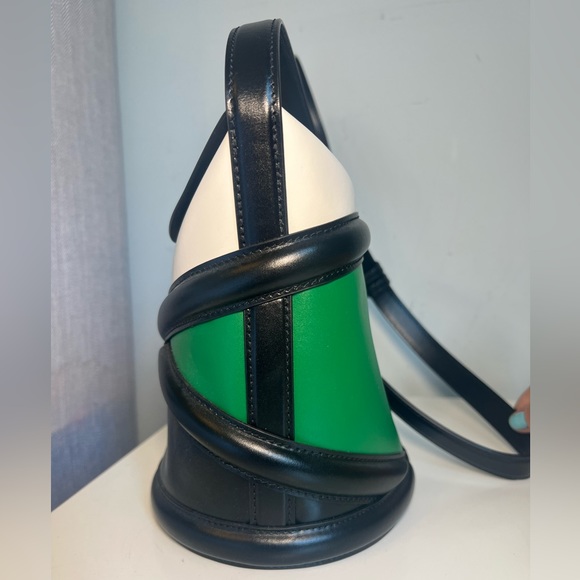 Alexander McQueen Curve Crossbody Bucket Bag | Green Black Leather | NWT - Picture 3 of 14
